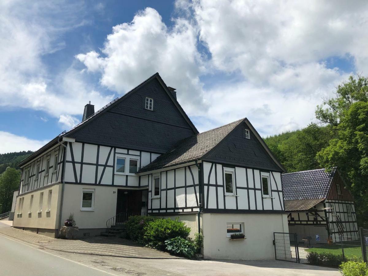 Ferienhof Donner An Der Wenne Eslohe Exteriör bild
